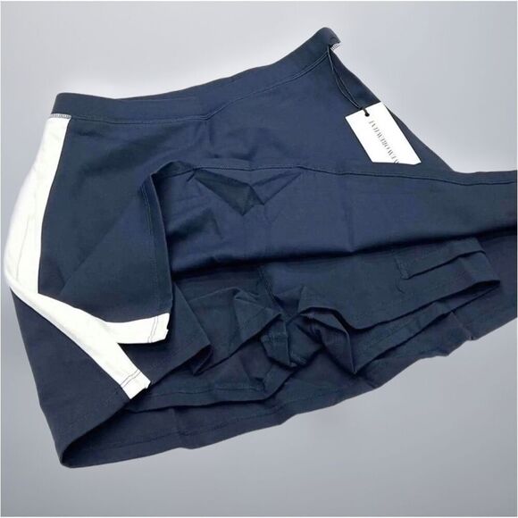 WeWoreWhat Revolve Tennis Active Skort Blue Optic White Size L NWT - Picture 7 of 12